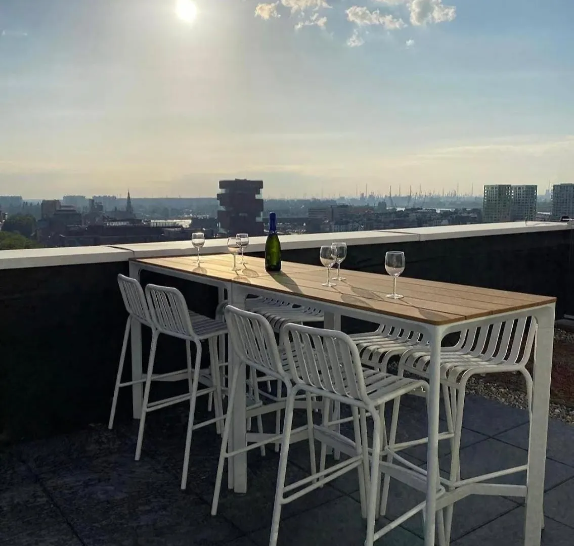 Sunset Penthouse Antwerp 아파트